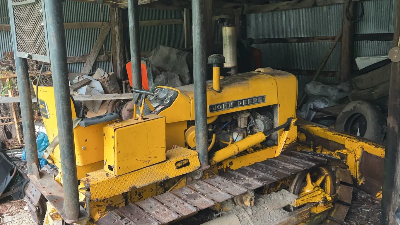 John Deere Model 1010 Dozer Showing 7,482 Hours W/Model 612 Dozer Blade -Turns Over, Doesn�t Start