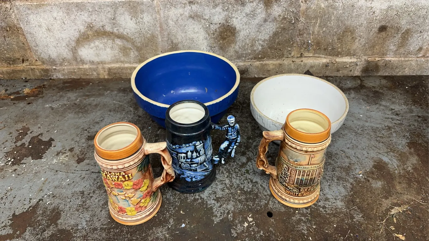 Beer mugs & pottery bowls