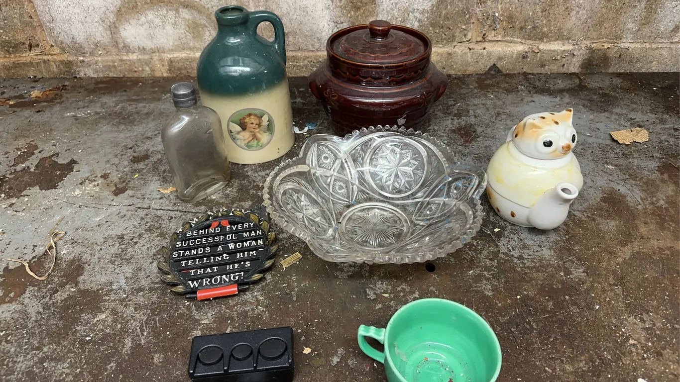 Stoneware pot & more