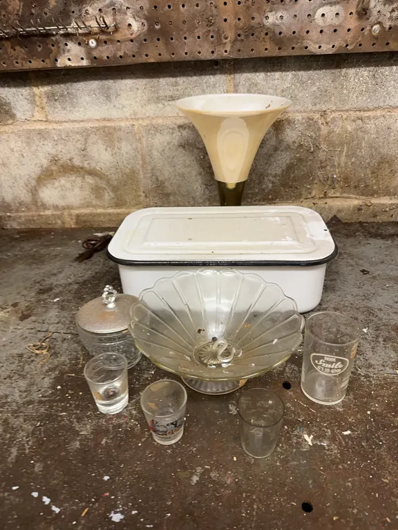 Graniteware, table lamp & more