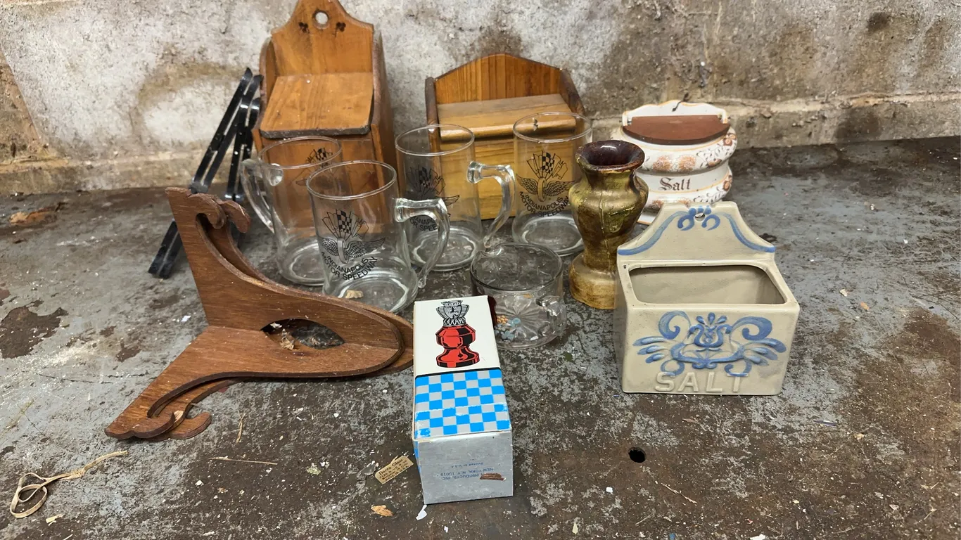 Recipe boxes, beer mugs & more
