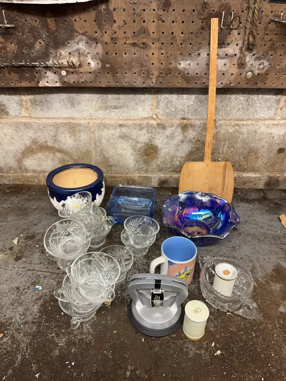 Assorted glassware