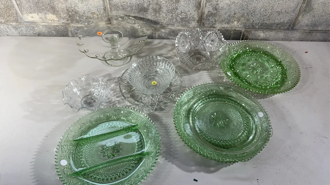Miscellaneous glassware