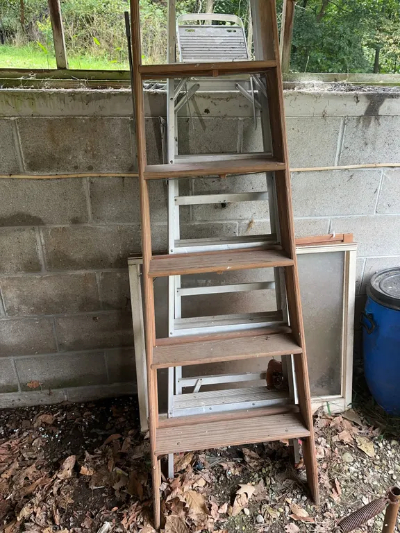 6� aluminum step ladder & 8� wooden step ladder
