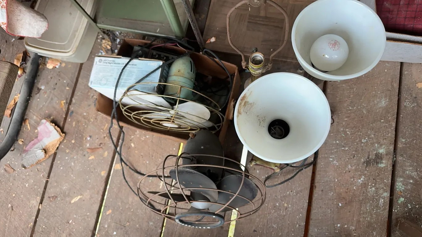 Table lamps, fans & more