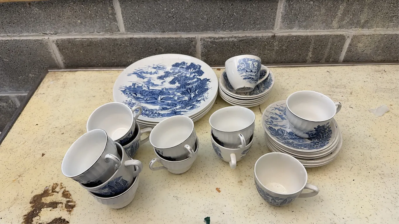 Plates, cups & saucers