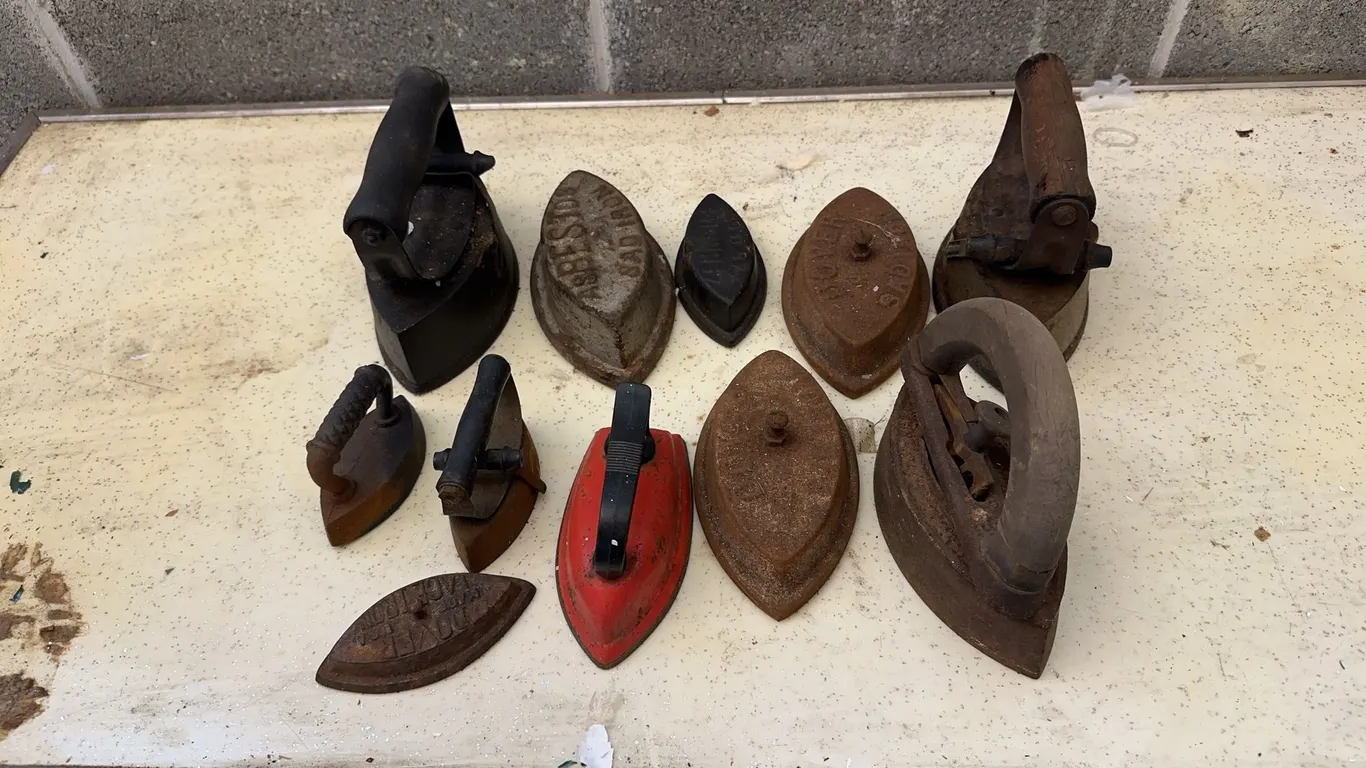 Sad irons