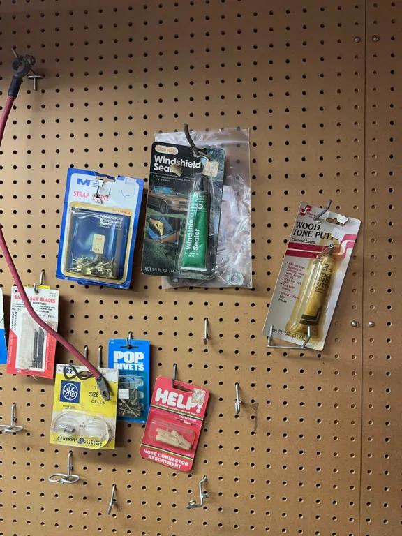 Content of pegboard