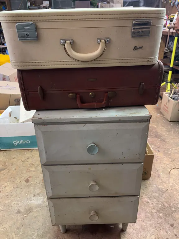 Stand & suitcases