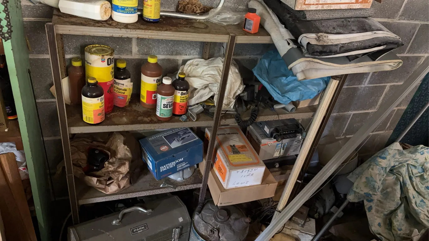 Metal shelf & contents