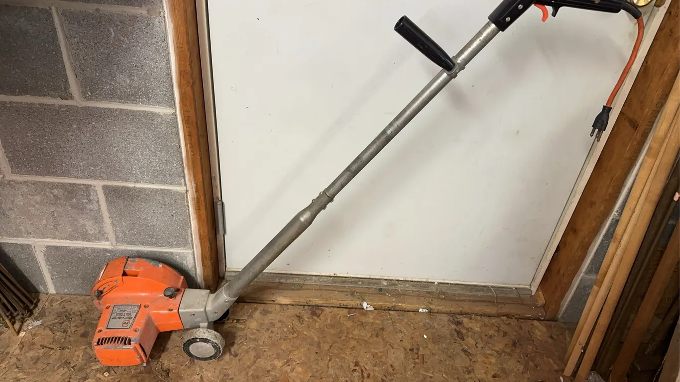 Sidewalk edger