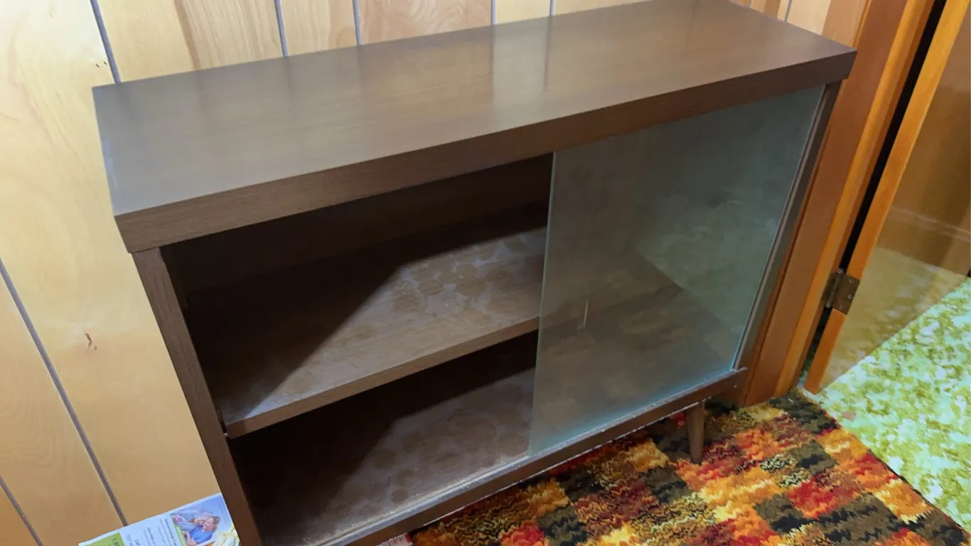 Two shelf display cabinet (12x36x35)