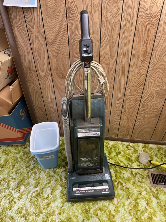 Hoover Vacuum and trash cans