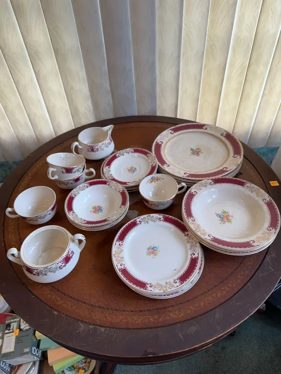 Homer Laughlin plates, bowls, cups & saucers