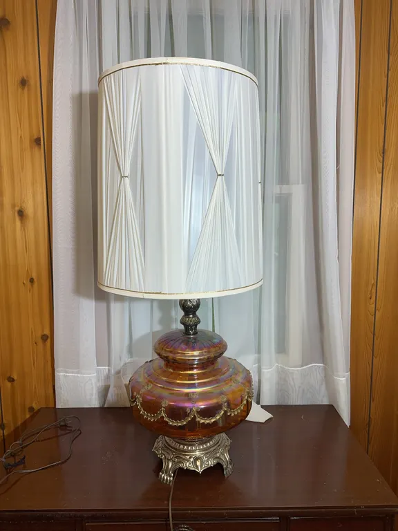 Large Carnival table lamp (38.5�H)