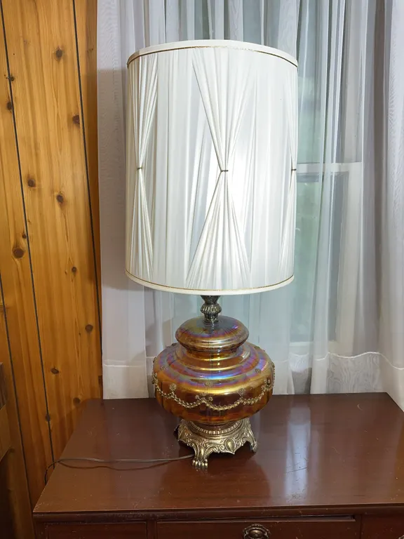 Large carnival table lamp (38.5�H)