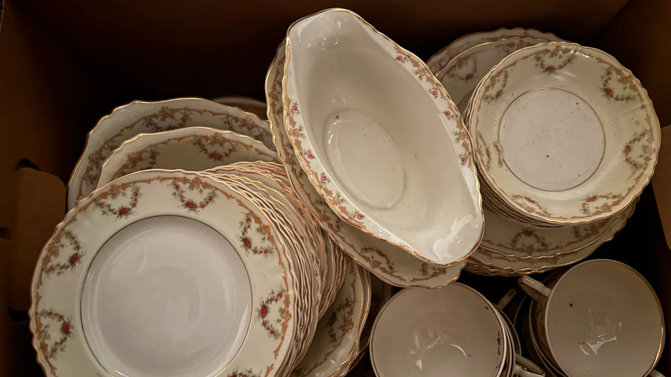 Federal shape Syracuse china