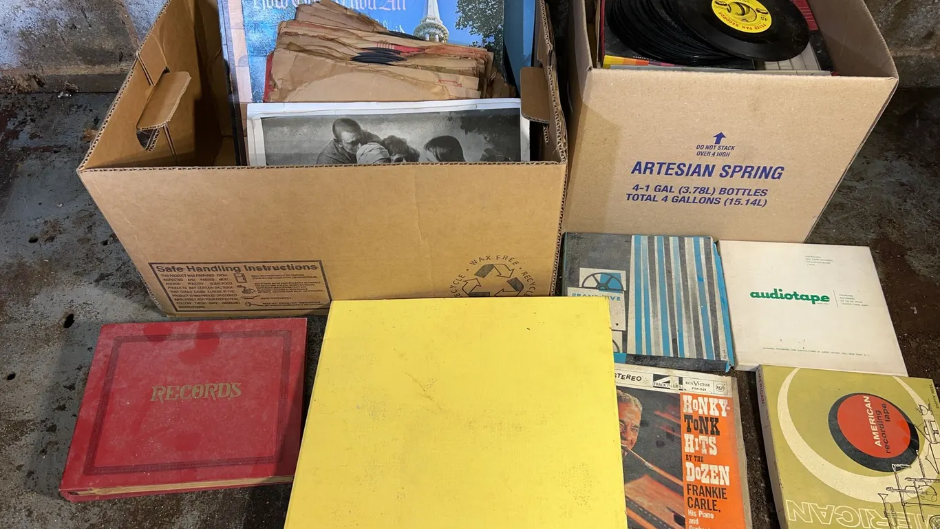 Lot of audiotape & records