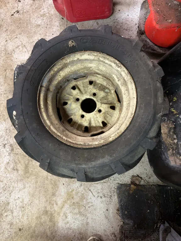 (2)- Carlisle 23 x 10.50-12 2 ply tires