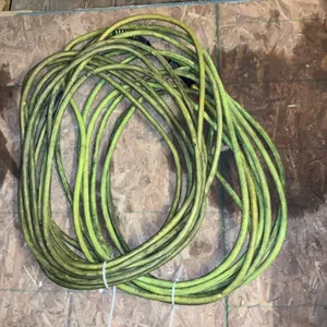 2 air hoses