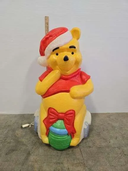 Vintage blow mold Winnie the Pooh- 33"