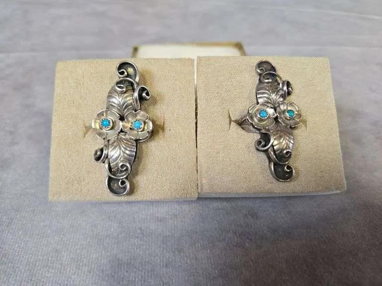(2) Vintage turquoise rings