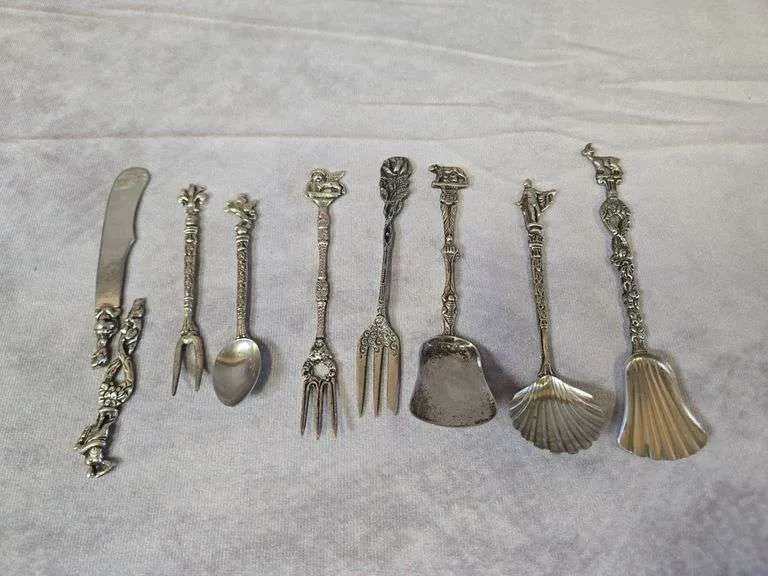 Vintage souvenir utensils- mostly marked Italy