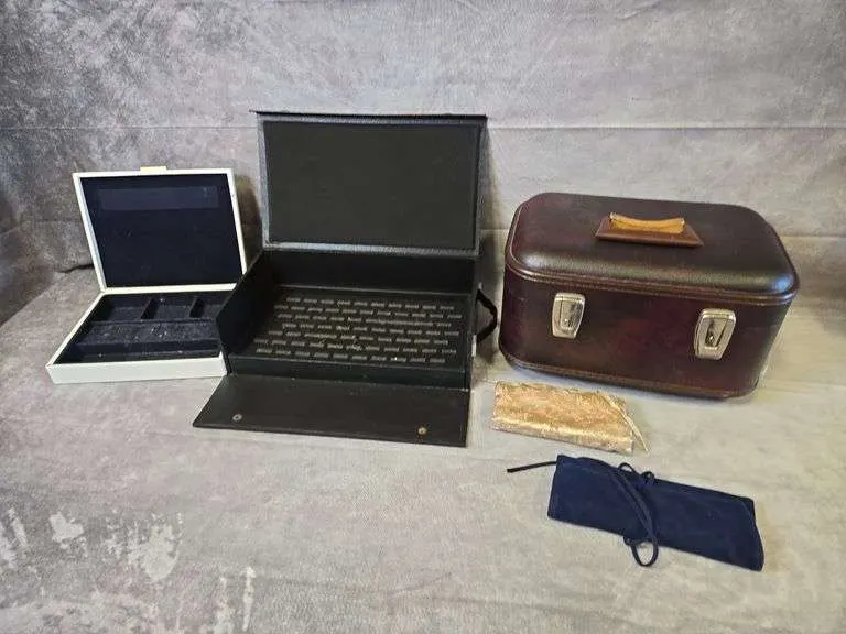 Jewelry chests, ring holder, & Jewelry purses