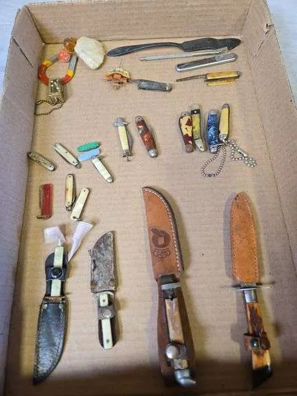 Assortment of knives & misc- mostly mini knives