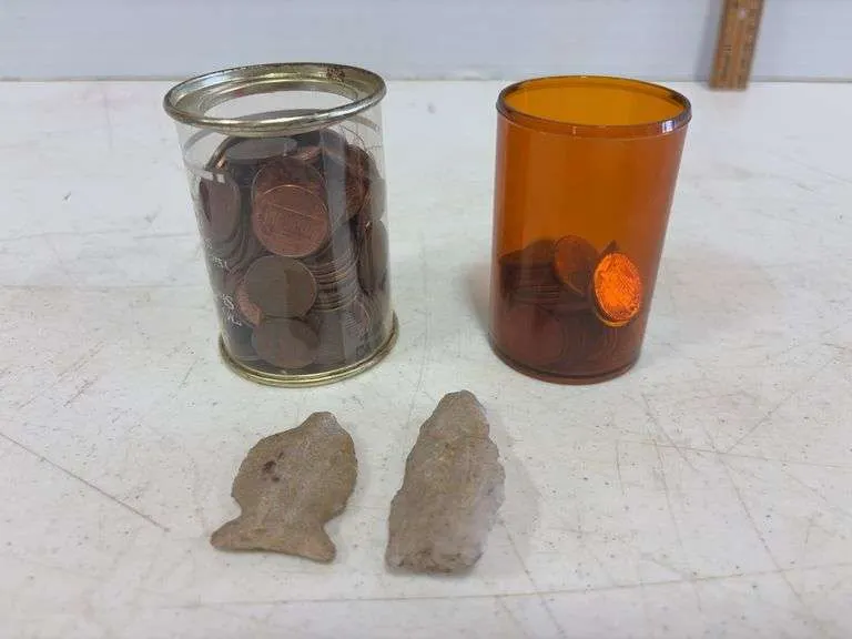 (2) Arrowheads & pennies
