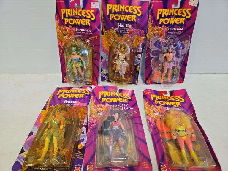 (6) Princess of Power figures- includes Peekablue, She-ra, Flutterina, Frosta, Sweetbee, Scatchin' Sound Catra
