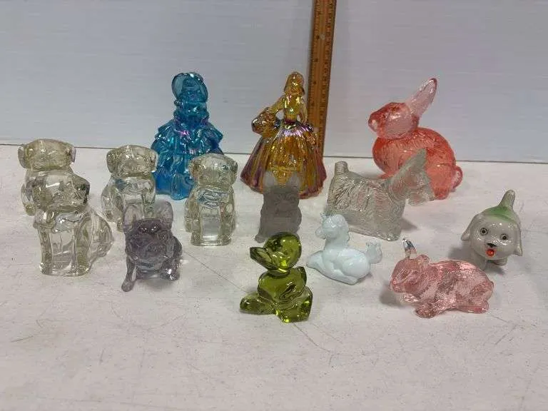 Assortment of glass figurines- includes iridescent