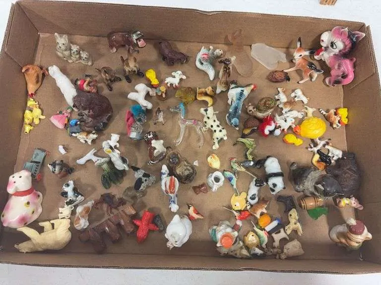 Large assortment of mini figurines & misc- includes glass