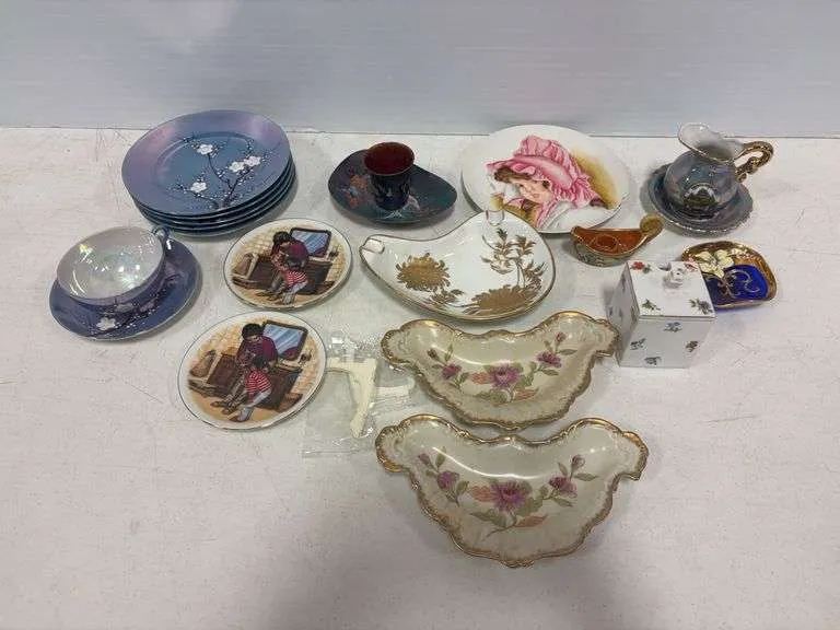 Decorative plates, dishes & more