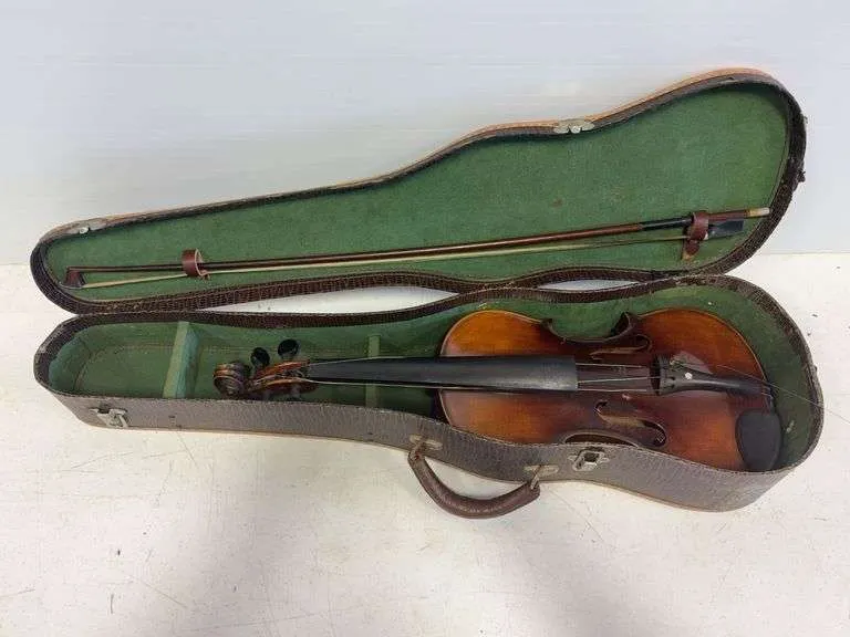 Antique violin w/ case