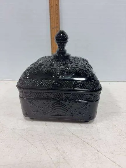 Black Tiara Honey Bee covered dish