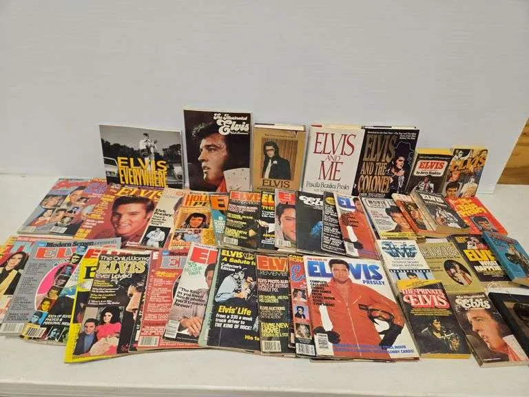Assortment of Elvis magazines & books