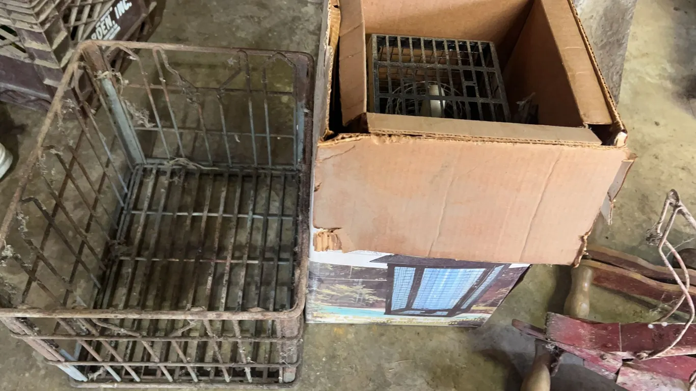 Bug light & metal milk crate
