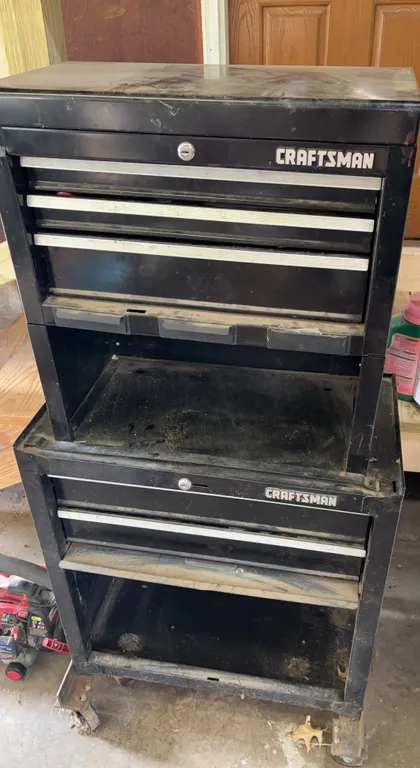 Craftsman toolbox Loaded W/ Tools