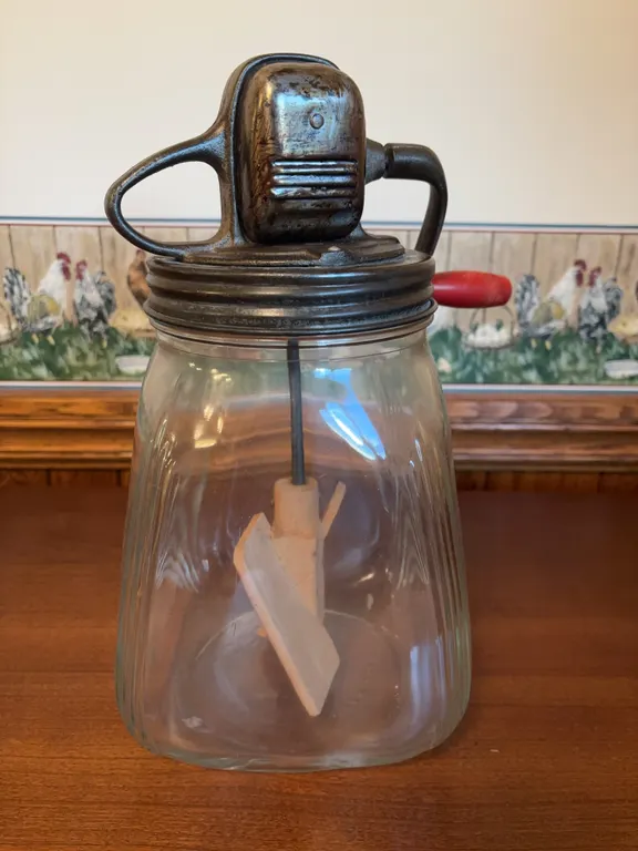 Butter churn