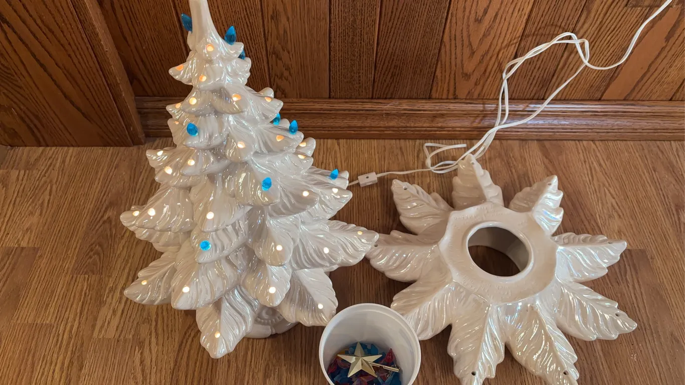 Ceramic Christmas tree decor