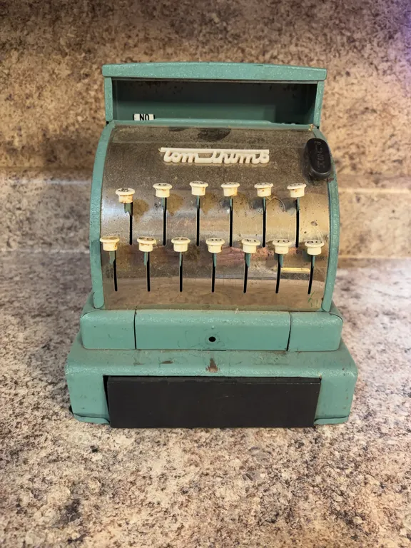 Tom Thumb toy cash register