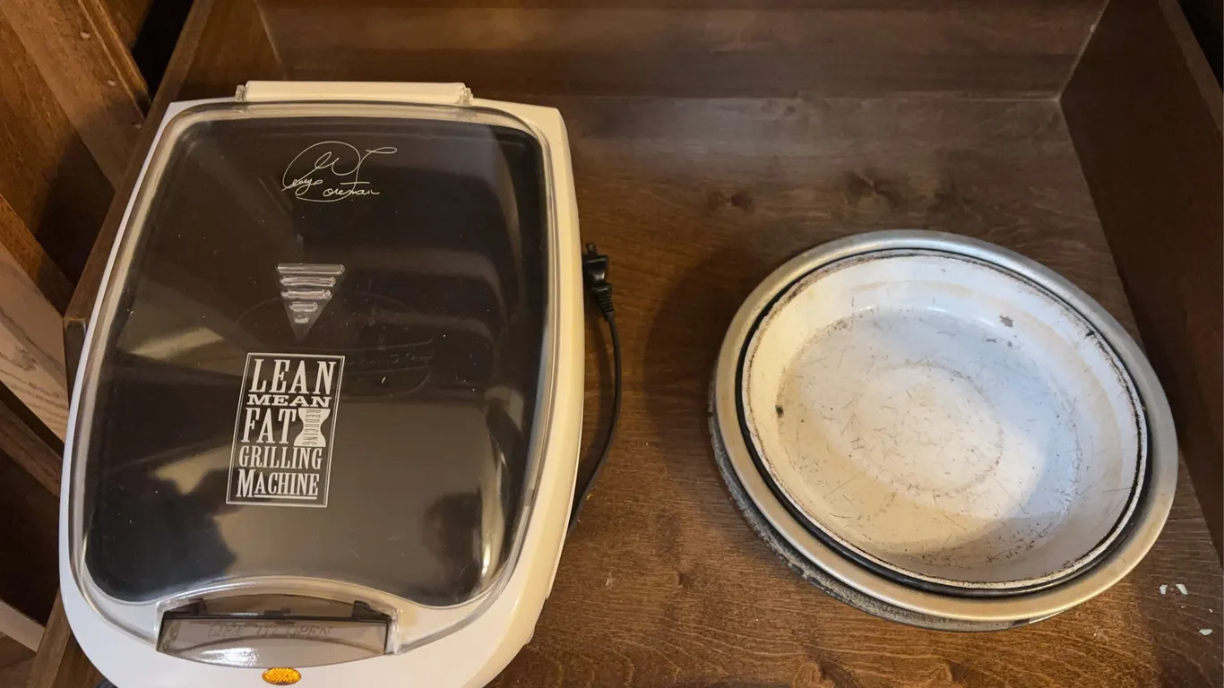 George Foreman grill and pie pans