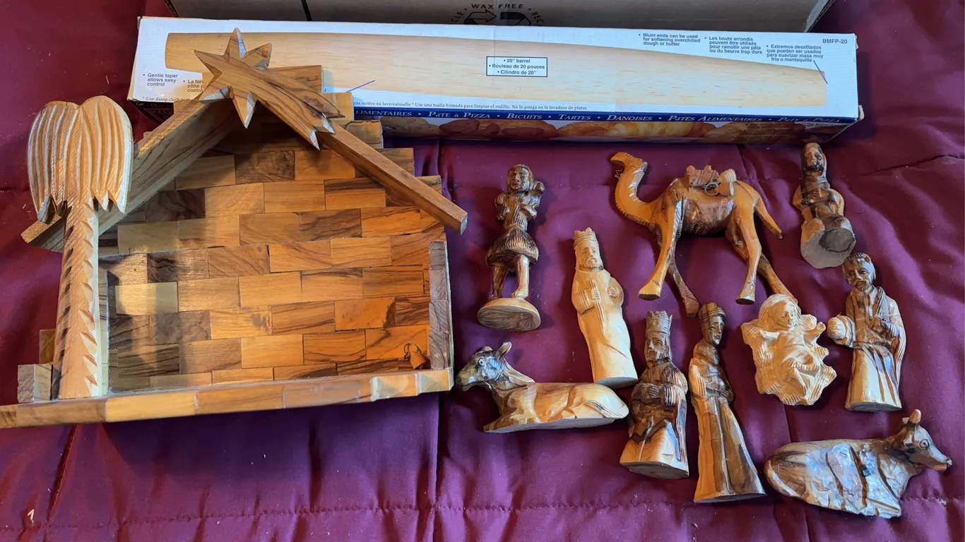 Wooden nativity scene & rolling pin
