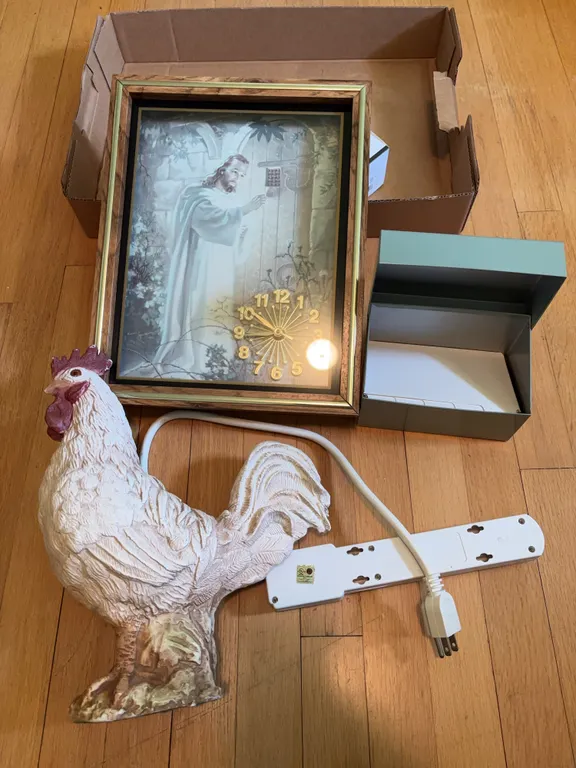 Clock & decor