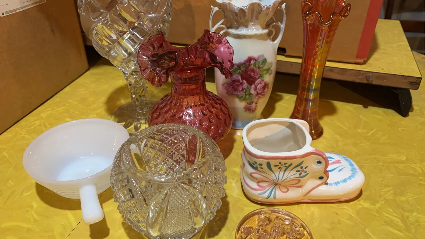 Miscellaneous glassware