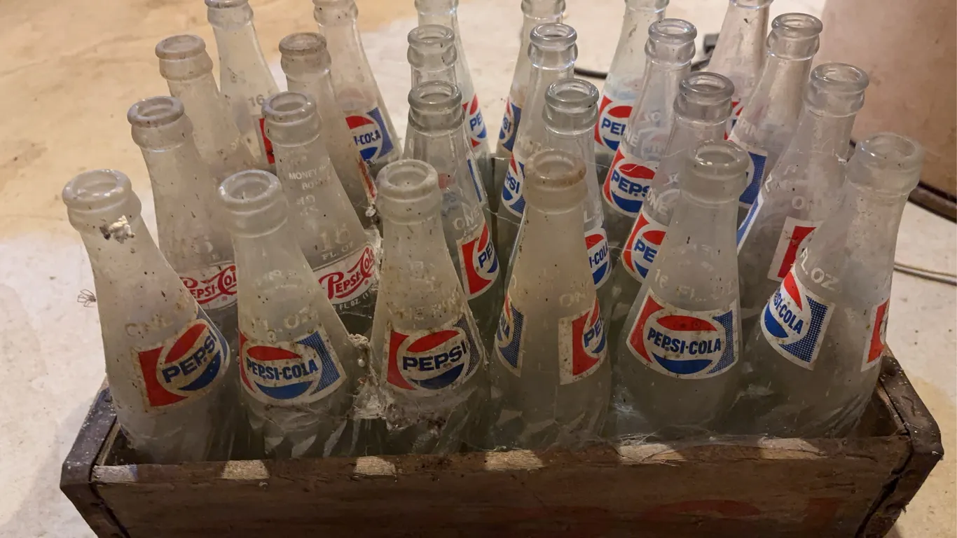 Pepsi, Pepsi cola bottles and wooden box