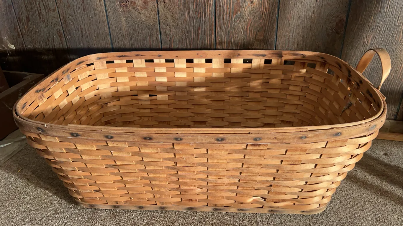 Large Wooden Basket -32�x20�x12� -(1) Handle Missing