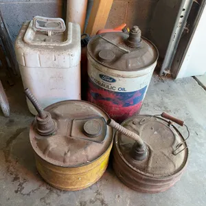 Gas jugs and hydraulic can