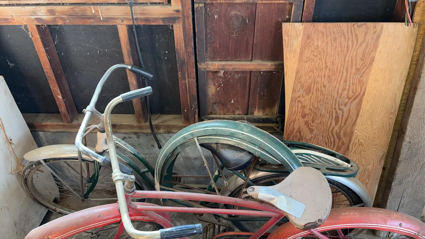 (2)- vintage bikes
